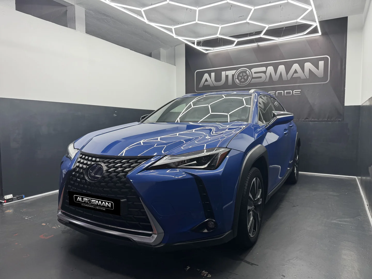 LEXUS UX UX250H PREMIUM 2020 Híbrido Azul - Vista lateral